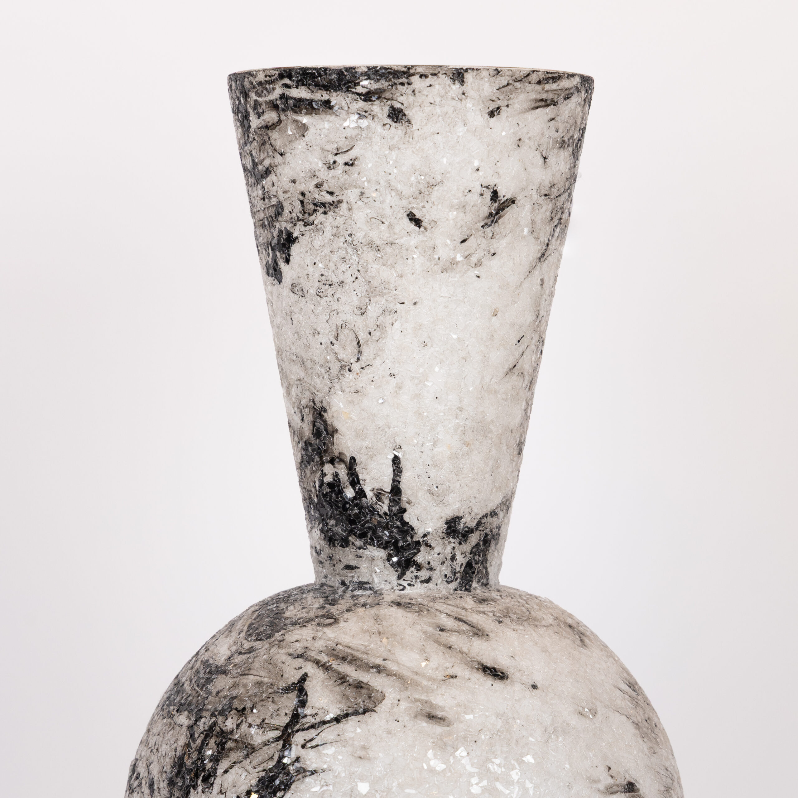 ΒΑΖΟ ΜΕΤΑΛΛΙΚΟ ΜΩΣΑΪΚΟ ΛΕΥΚΟ ΑΝΤΙΚΕ 25x25x66cm